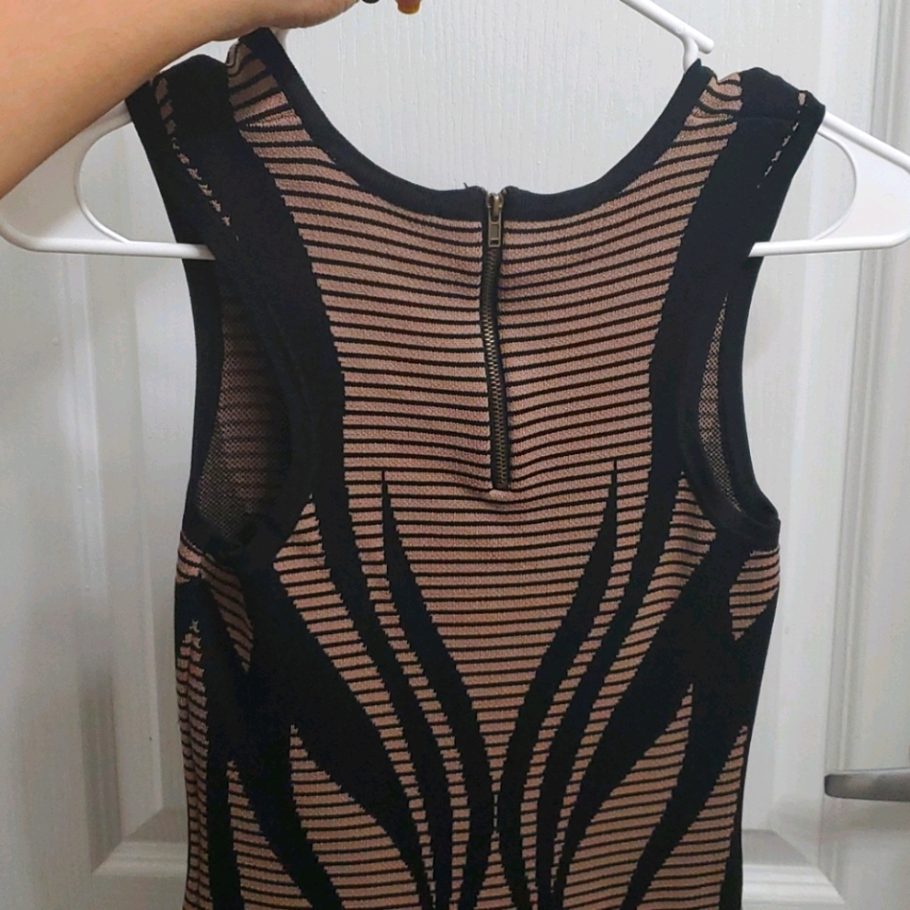 FOREVER 21 DRESS - Picture 3 of 4